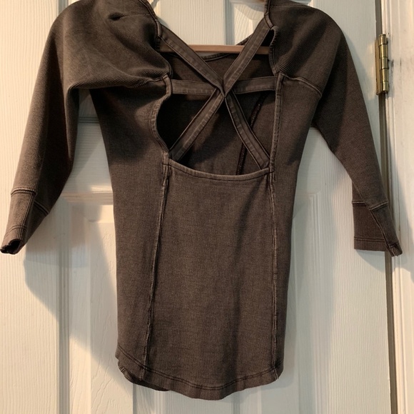 Free People 3/4 sleeve top - Picture 1 of 2